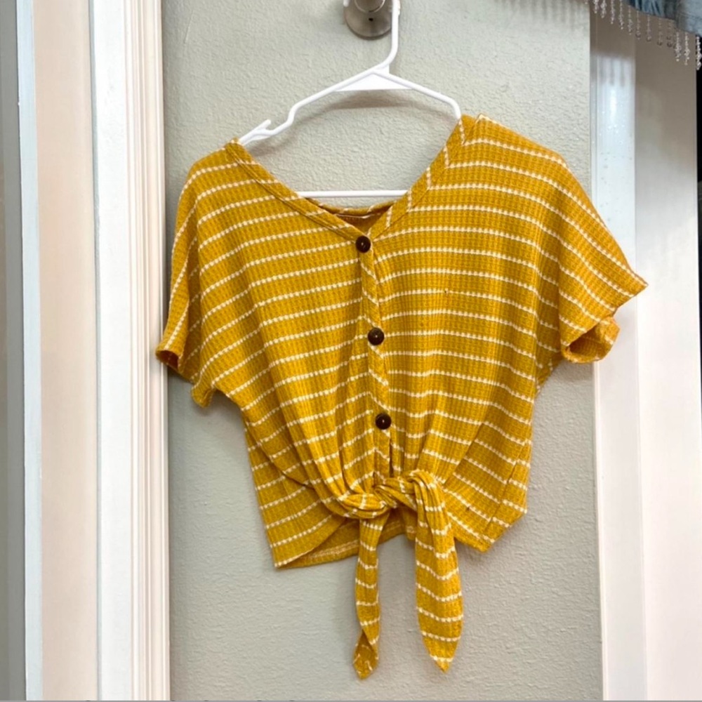 Pinc Yellow & White Striped Front Tie Top - Picture 3 of 7